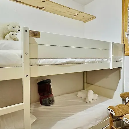 4 Pers. A Au Pied Des Pistes, Balcon Et Animaux Acceptes - Fr-1-411-391 * Tignes